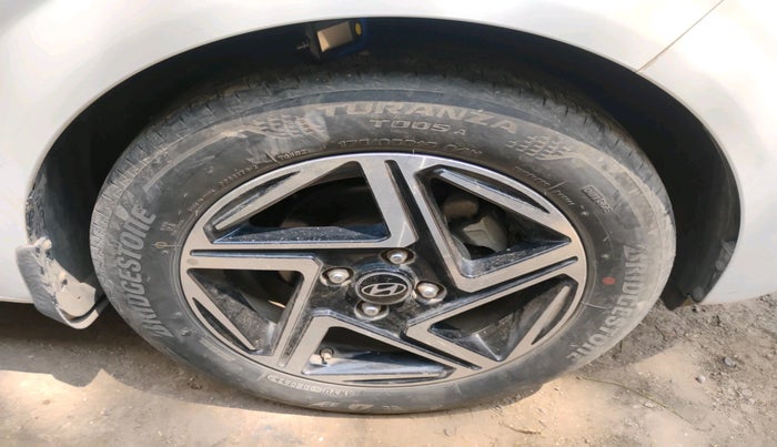 2023 Hyundai GRAND I10 NIOS ASTA AMT 1.2 KAPPA VTVT, Petrol, Automatic, 33,753 km, tyre