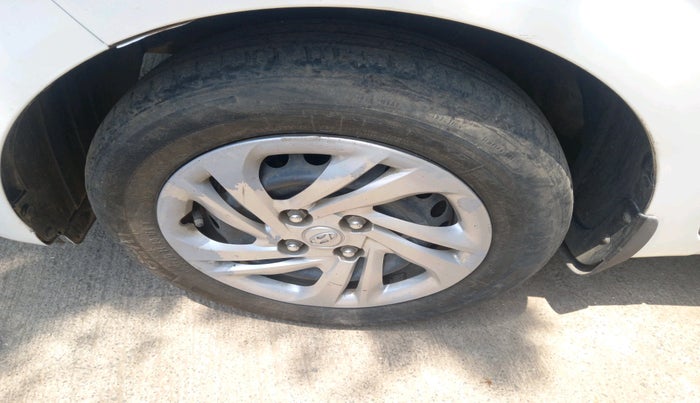 2021 Hyundai AURA S 1.2 CNG, CNG, Manual, 28,073 km, tyre