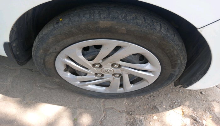 2021 Hyundai AURA S 1.2 CNG, CNG, Manual, 28,073 km, tyre