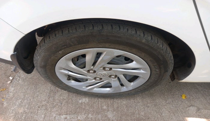 2021 Hyundai AURA S 1.2 CNG, CNG, Manual, 28,073 km, tyre