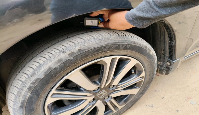 2022 Honda Amaze 1.2L I-VTEC VX, Petrol, Manual, 33,174 km, tyre