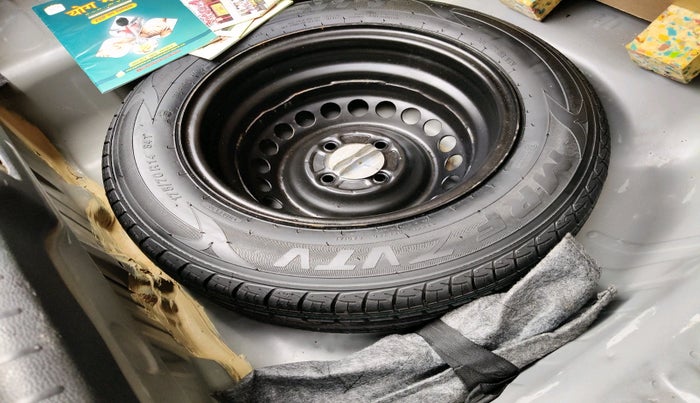 2022 Honda Amaze 1.2L I-VTEC VX, Petrol, Manual, 33,174 km, tyre