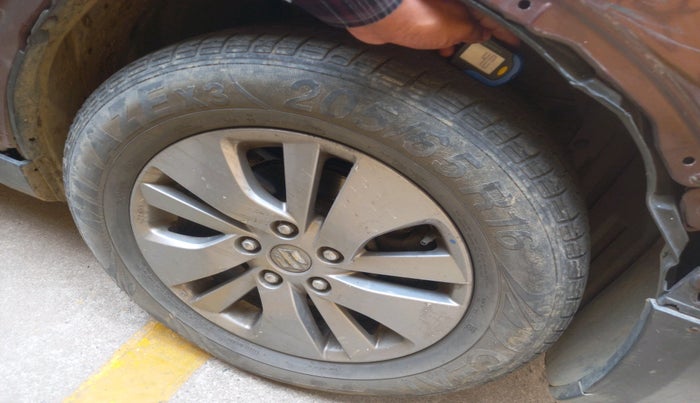 2016 Maruti S Cross ZETA 1.3, Diesel, Manual, 1,52,671 km, tyre