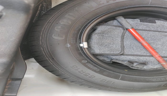 2020 KIA SONET HTX 1.0 IMT, Petrol, Manual, 36,235 km, tyre