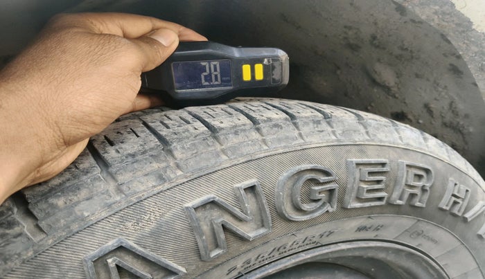 2020 Mahindra Scorpio S5, Diesel, Manual, 1,05,171 km, tyre