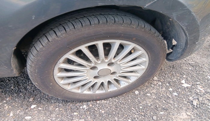 2015 Tata Zest XT 90PS DIESEL, Diesel, Manual, 1,22,773 km, tyre