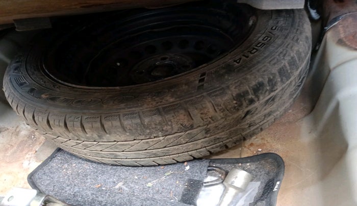 2018 Hyundai Xcent S 1.2, CNG, Manual, 69,108 km, tyre