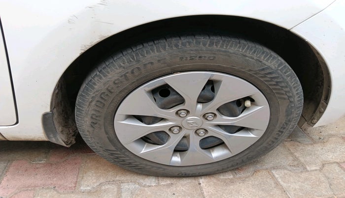 2018 Hyundai Xcent S 1.2, CNG, Manual, 69,108 km, tyre