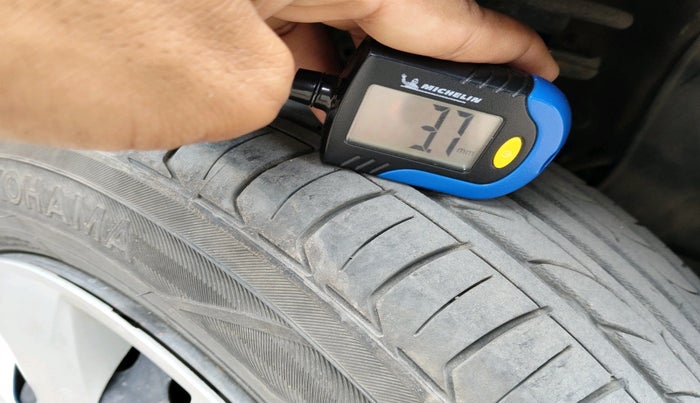 2020 Maruti New Wagon-R VXI 1.2, CNG, Manual, 1,26,885 km, tyre