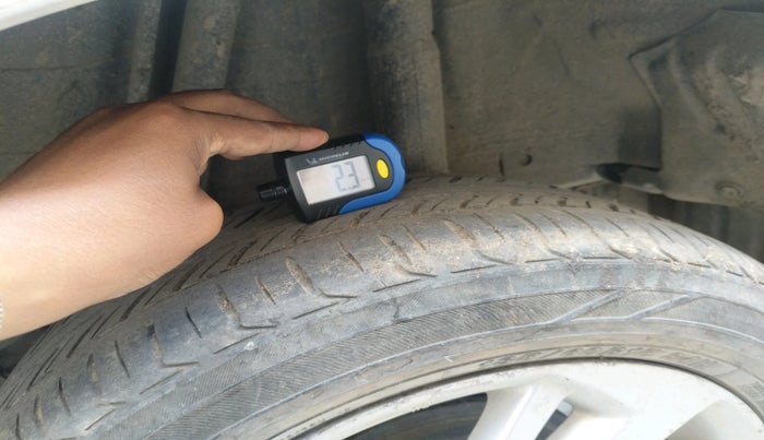 2015 Honda Jazz 1.5L I-DTEC SV, Diesel, Manual, 68,764 km, tyre