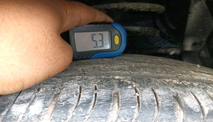 2022 Maruti BREZZA VXI SMART HYBRID, Petrol, Manual, 48,299 km, tyre