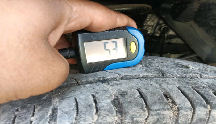 2022 Maruti BREZZA VXI SMART HYBRID, Petrol, Manual, 48,299 km, tyre