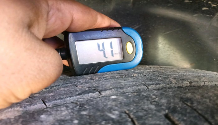 2022 Maruti BREZZA VXI SMART HYBRID, Petrol, Manual, 48,299 km, tyre