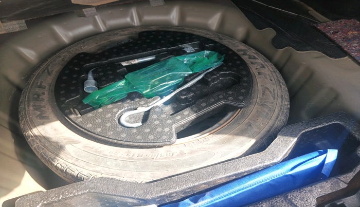 2017 Maruti Ciaz SIGMA 1.4 MT PETROL, Petrol, Manual, 27,767 km, tyre