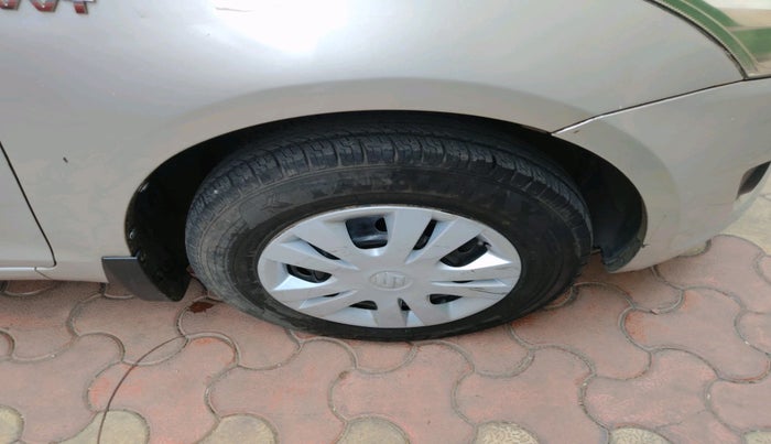 2012 Maruti Swift VXI, Petrol, Manual, 59,827 km, tyre