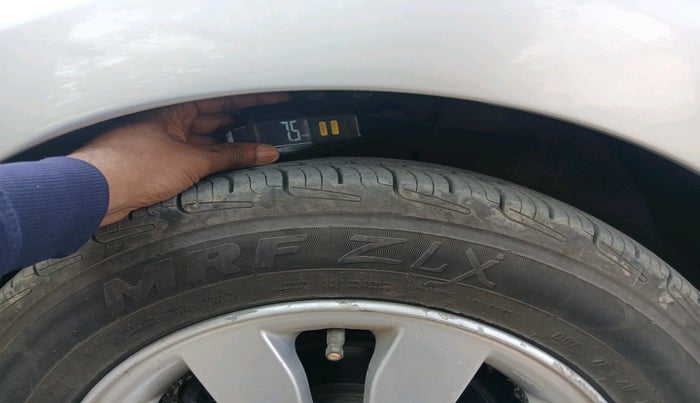 2014 Hyundai Xcent S 1.2, Petrol, Manual, 99,902 km, tyre