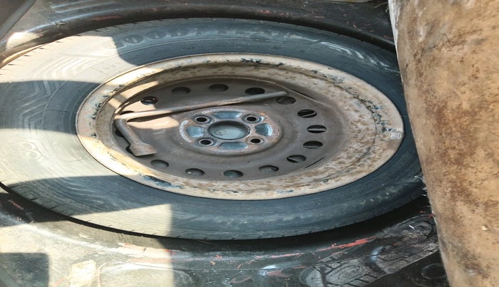 2005 Maruti Swift VXI 1.3, Petrol, Manual, 78,929 km, tyre