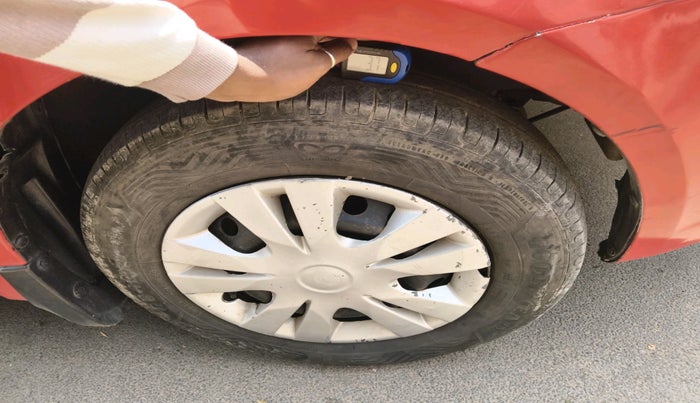 2005 Maruti Swift VXI 1.3, Petrol, Manual, 78,929 km, tyre