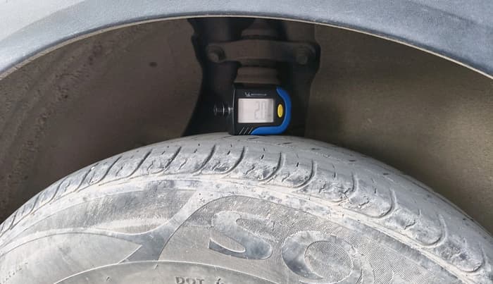 2018 Hyundai Creta E PLUS 1.6 PETROL, Petrol, Manual, 62,981 km, tyre