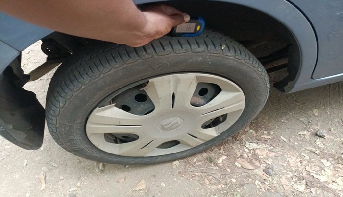 2012 Maruti Wagon R 1.0 VXI, Petrol, Manual, 40,684 km, tyre