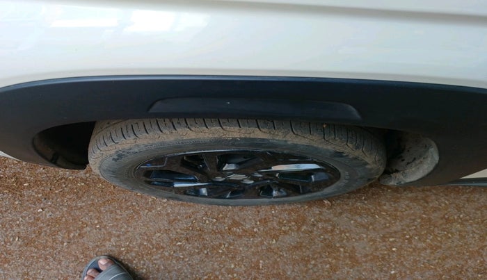 2023 Maruti FRONX DELTA PLUS 1.2L AGS, Petrol, Automatic, 50,753 km, tyre