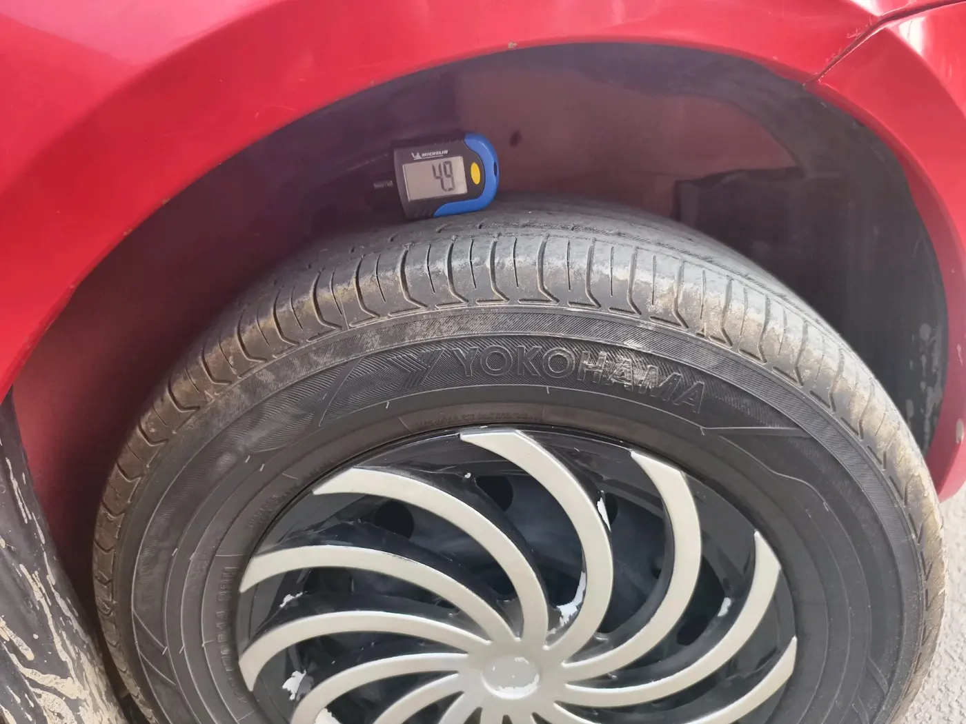 2009 Maruti Swift VDI, Diesel, Manual, 2,16,478 km, tyre