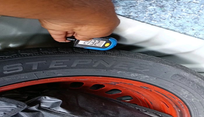 2022 Nissan MAGNITE XE, Petrol, Manual, 42,370 km, tyre