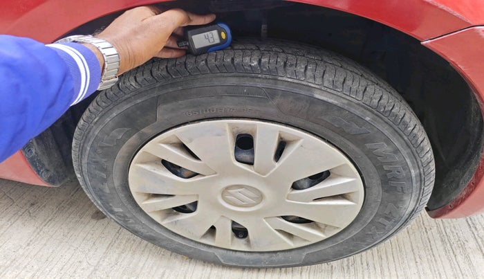 2013 Maruti Swift VXI, Petrol, Manual, 68,431 km, tyre