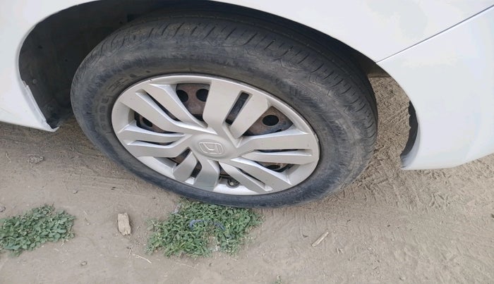 2015 Honda Jazz 1.2L I-VTEC S, Petrol, Manual, 65,803 km, tyre