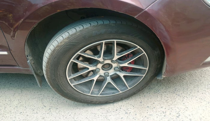 2013 Skoda Superb ELEGANCE 1.8 TSI AT, Petrol, Automatic, 65,416 km, tyre