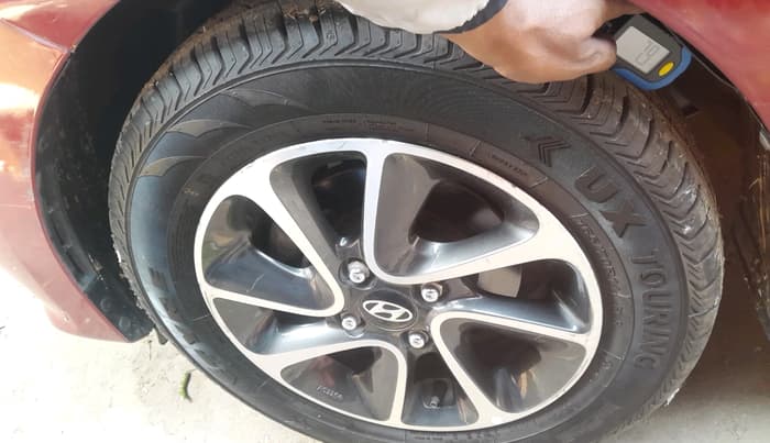 2018 Hyundai Grand i10 ASTA 1.2 KAPPA VTVT, Petrol, Manual, 28,692 km, tyre
