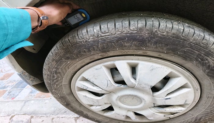 2018 Maruti Wagon R 1.0 LXI CNG, CNG, Manual, 58,940 km, tyre