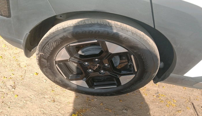 2025 KIA SYROS HTK (O) 1.5 Diesel 6MT, Diesel, Manual, 46,058 km, tyre