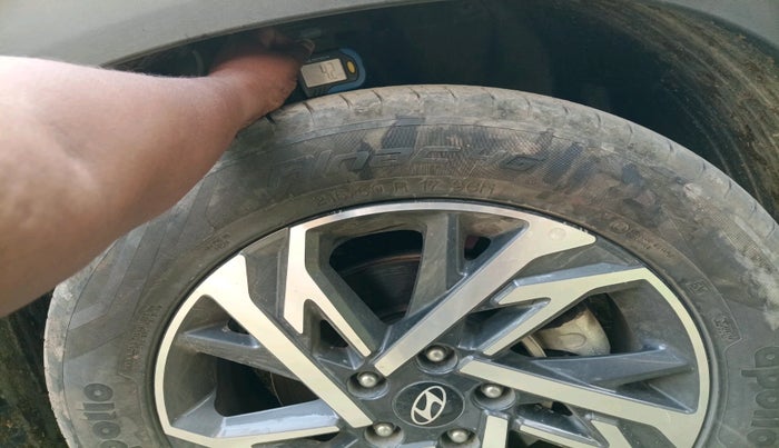 2024 Hyundai Creta SX (O) 1.5 PETROL, Petrol, Manual, 32,619 km, tyre