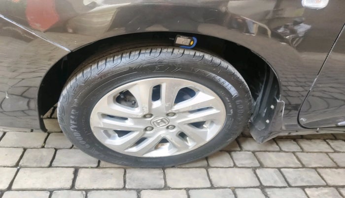 2014 Honda City 1.5L I-DTEC SV, Diesel, Manual, 50,716 km, tyre