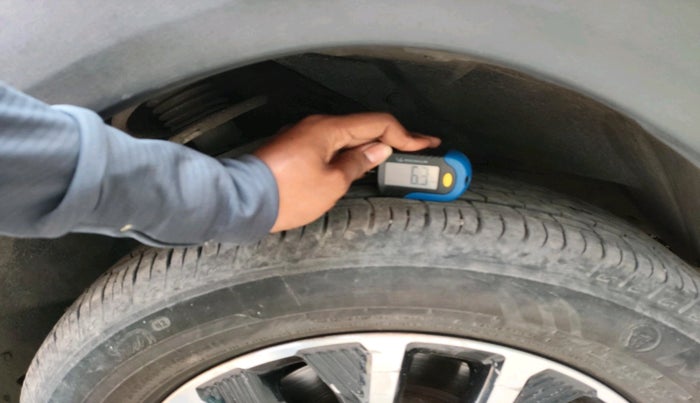 2022 Maruti BREZZA LXI SMART HYBRID, Petrol, Manual, 38,218 km, tyre