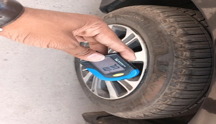 2017 Honda City 1.5L I-VTEC V MT, Petrol, Manual, 1,31,282 km, tyre