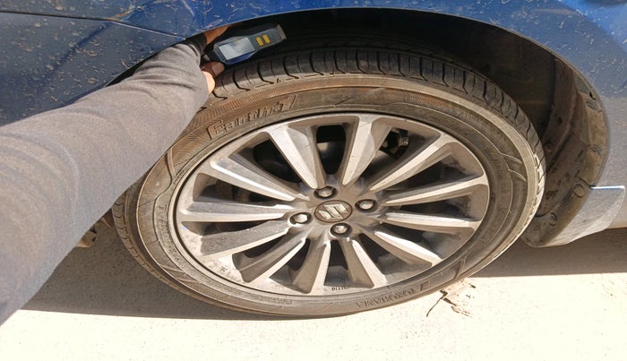 2019 Maruti Ciaz ALPHA  AT 1.5 SHVS PETROL, Petrol, Automatic, 71,589 km, tyre