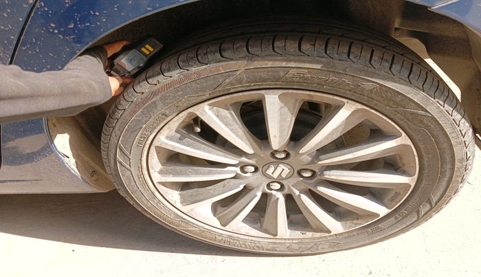 2019 Maruti Ciaz ALPHA  AT 1.5 SHVS PETROL, Petrol, Automatic, 71,589 km, tyre