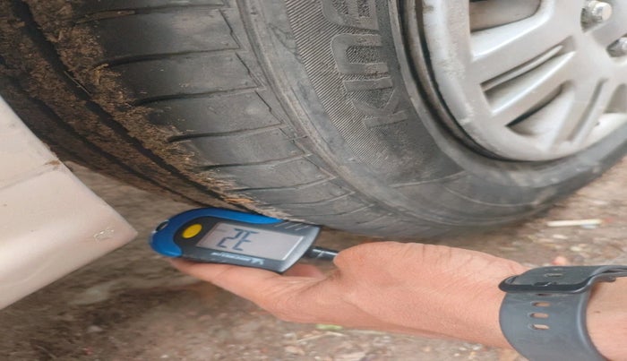 2011 Hyundai Santro Xing GL PLUS, Petrol, Manual, 18,462 km, tyre