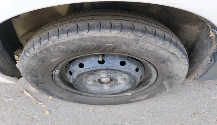 2021 Maruti Alto LXI CNG, CNG, Manual, 97,142 km, tyre