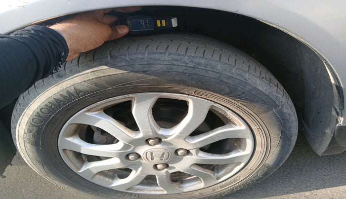 2015 Honda Amaze 1.2L I-VTEC VX, Petrol, Manual, 94,390 km, tyre