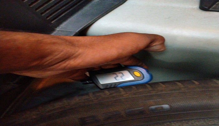 2015 Hyundai Elite i20 ASTA 1.2, Petrol, Manual, 1,57,844 km, tyre