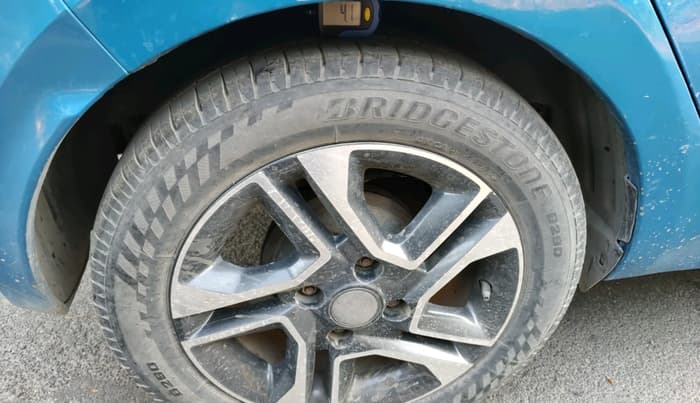2019 Tata Tiago XZ PLUS PETROL, CNG, Manual, 1,11,356 km, tyre
