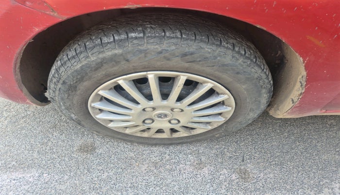 2013 Renault Pulse RXL DIESEL, Diesel, Manual, 96,800 km, tyre