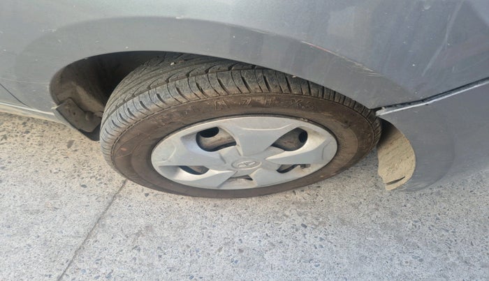 2018 Tata TIGOR XM (O) PETROL, CNG, Manual, 2,11,521 km, tyre