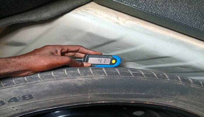 2007 Nissan Teana 230JM, Petrol, Automatic, 84,254 km, tyre