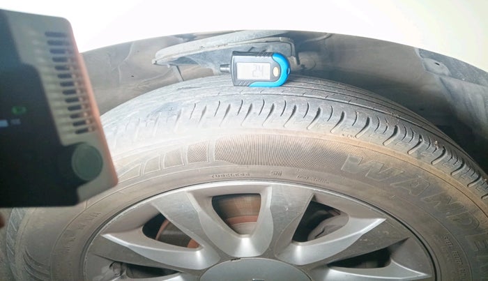 2007 Nissan Teana 230JM, Petrol, Automatic, 84,254 km, tyre