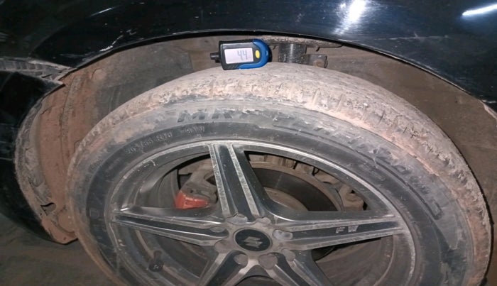 2014 Maruti Ciaz VXI+, Petrol, Manual, 1,28,437 km, tyre