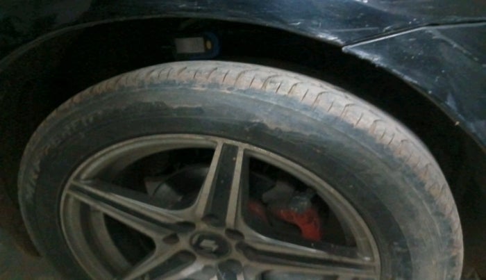 2014 Maruti Ciaz VXI+, Petrol, Manual, 1,28,437 km, tyre